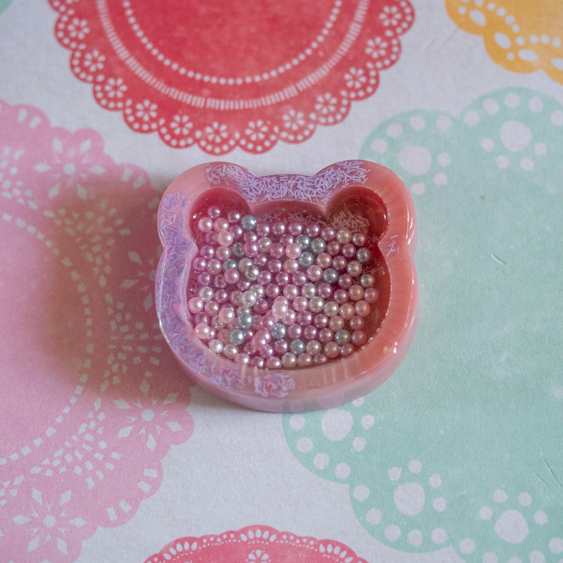 #04 Ethereal Shake-a-Paw